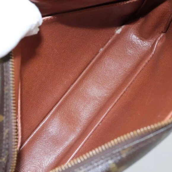 LOUIS VUITTON Monogram Compiegne 23 Clutch Bag - Picture 7 of 14